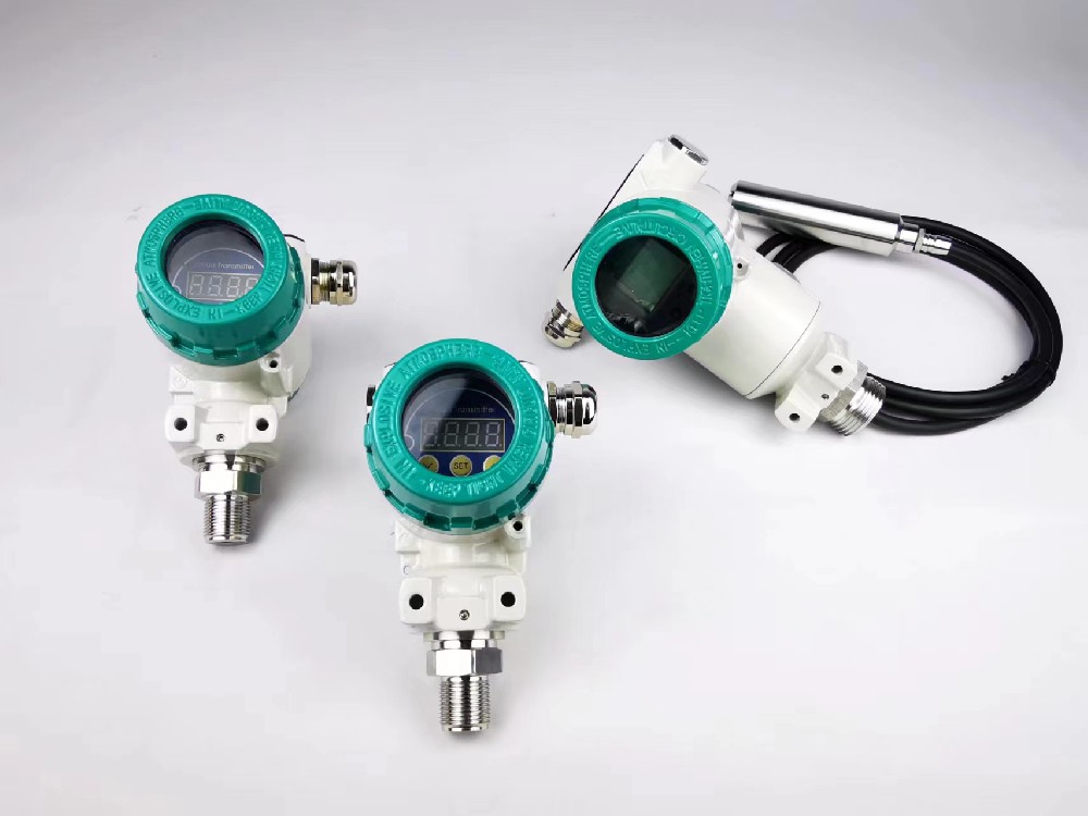 投入式蜜桃AV一区二区三区和投入式静压液位变送器是同一种产品么？